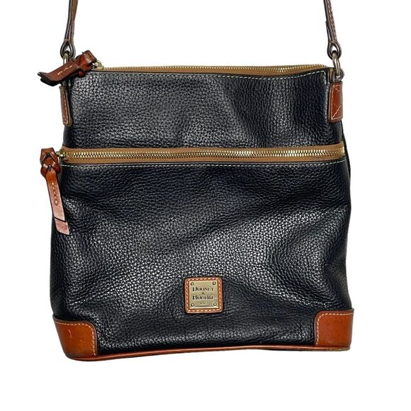 Dooney & Bourke Handbags - Dooney & Bourke Black Pebble Grain Crossbody Purse